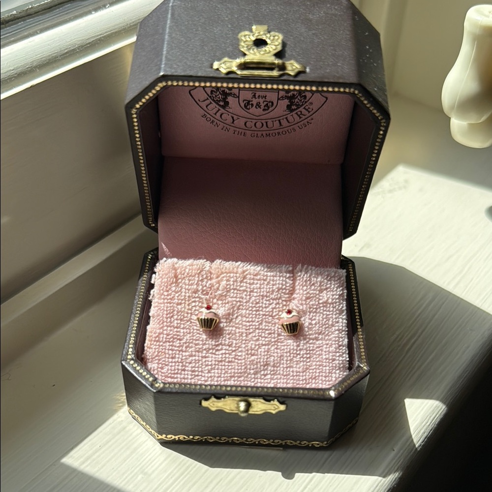 Vintage Juicy Couture Cupcake Studs